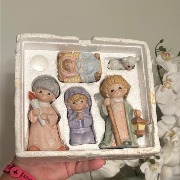 Vintage Homco Nativity Figurines – 5 Pc Christmas Set - Picture 1 of 7